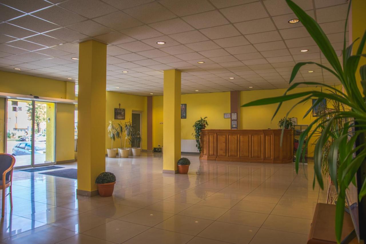 Hotel Maier フネドアラ エクステリア 写真